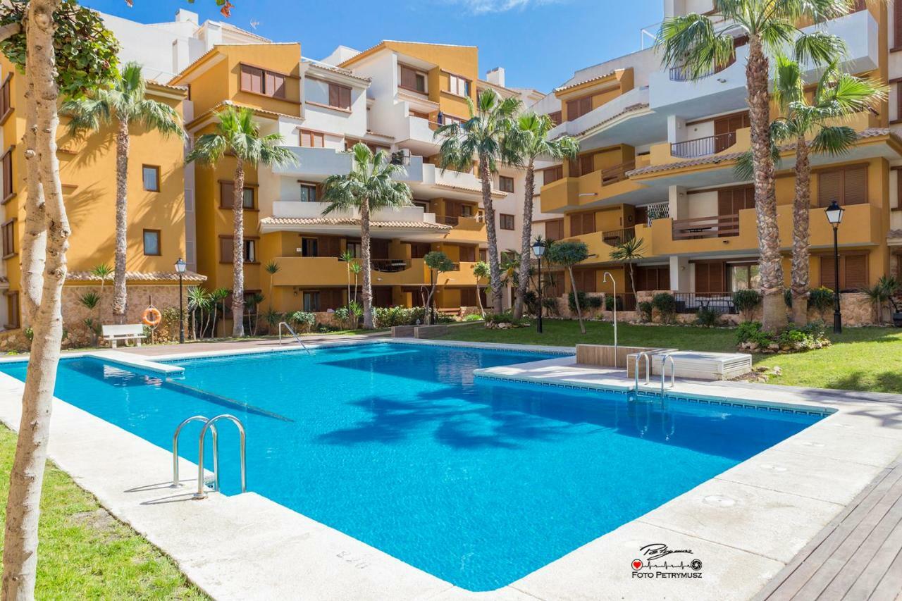 Apartamento "Blue" Muy Cerca Del Mar Torrevieja Dış mekan fotoğraf